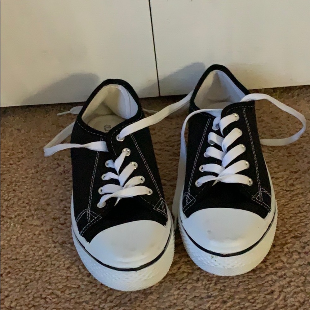 Women’s sneakers